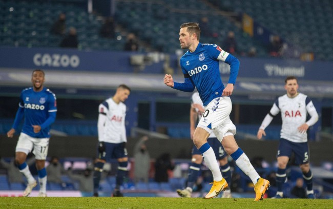 纽卡斯尔的 纽卡斯尔的